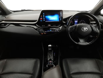 Used Toyota C-HR 2018 for sale - 79612295: Photo