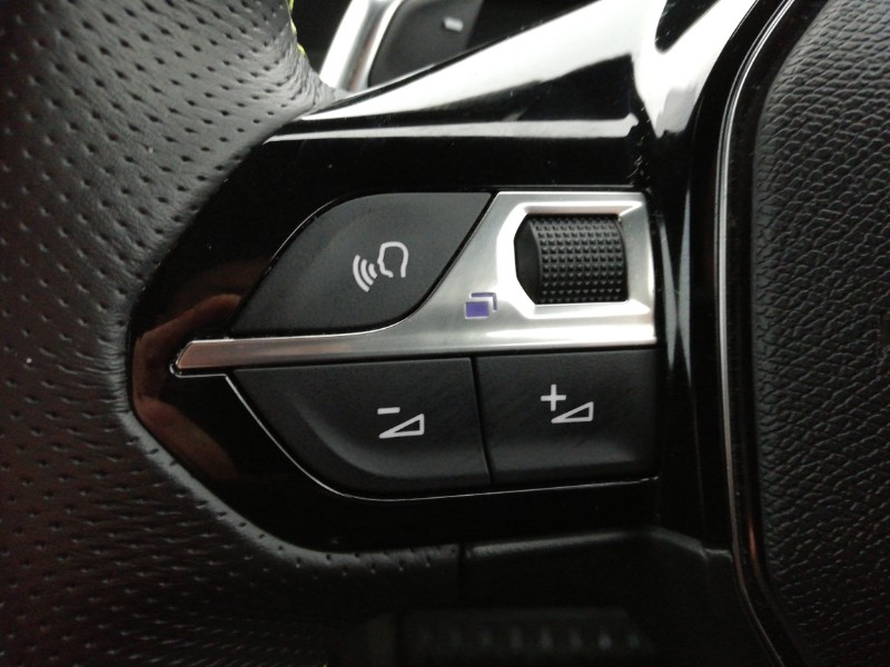 Used Peugeot 2008 2023 for sale - 77596288: Photo 13