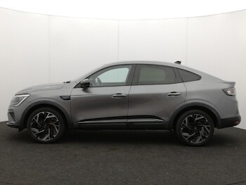 Used Renault Arkana 2023 for sale - 78326653: Photo