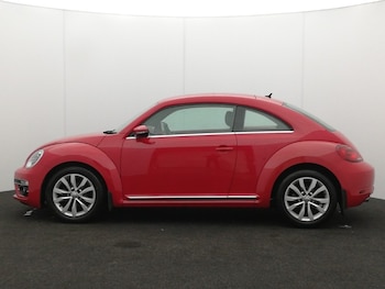 Used Volkswagen Beetle 2018 for sale - 79315891: Photo
