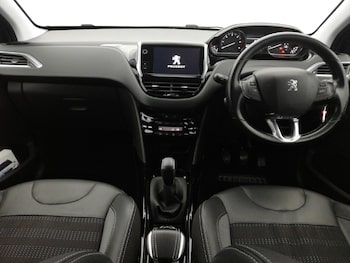 Used Peugeot 2008 2017 for sale - 79561640: Photo