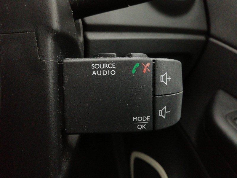 Used Renault Captur 2018 for sale - 78133036: Photo 17