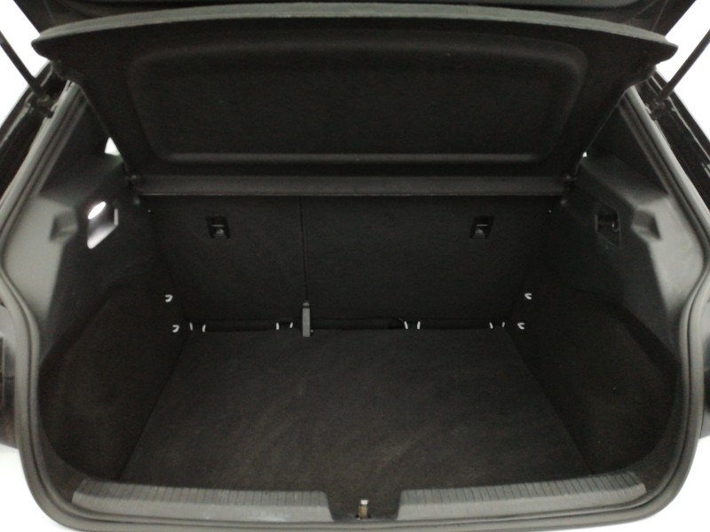 Used Volkswagen ID.3 2022 for sale - 77921911: Photo 8