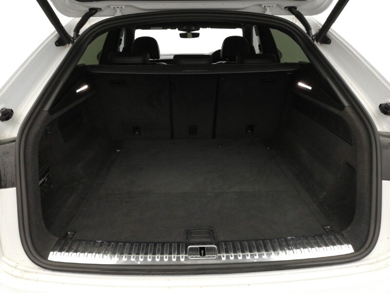 Used Audi Q8 2022 for sale - 77852663: Photo 8