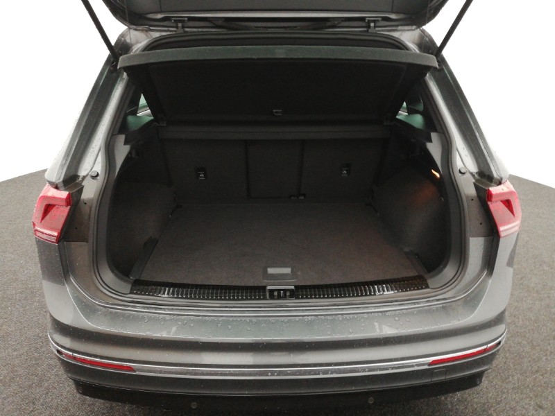 Used Volkswagen Tiguan 2018 for sale - 76537129: Photo 8