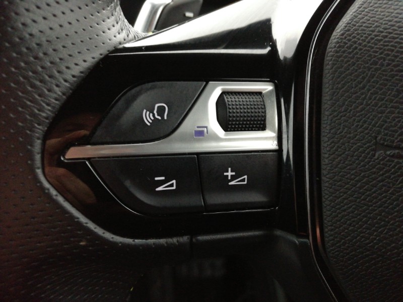 Used Peugeot 2008 2023 for sale - 77702288: Photo 13