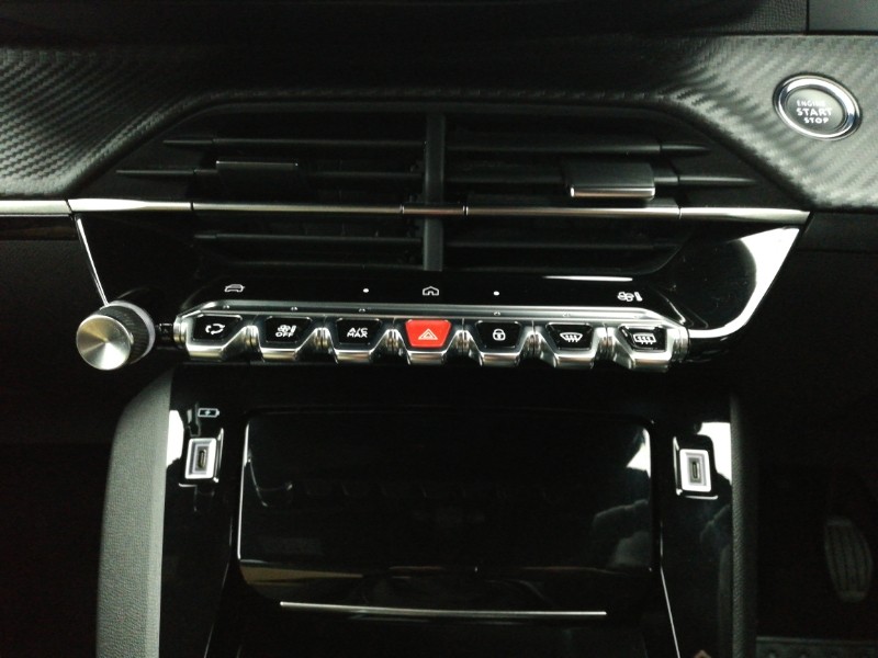 Used Peugeot 2008 2024 for sale - 76860484: Photo 17