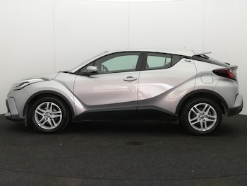 Used Toyota C-HR 2023 for sale - 78905818: Photo