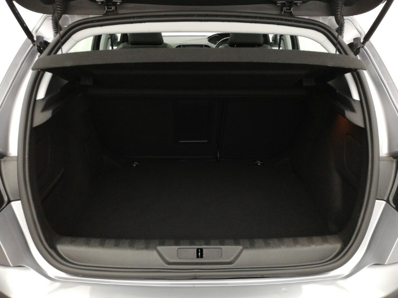 Used Peugeot 308 2019 for sale - 77544487: Photo 8