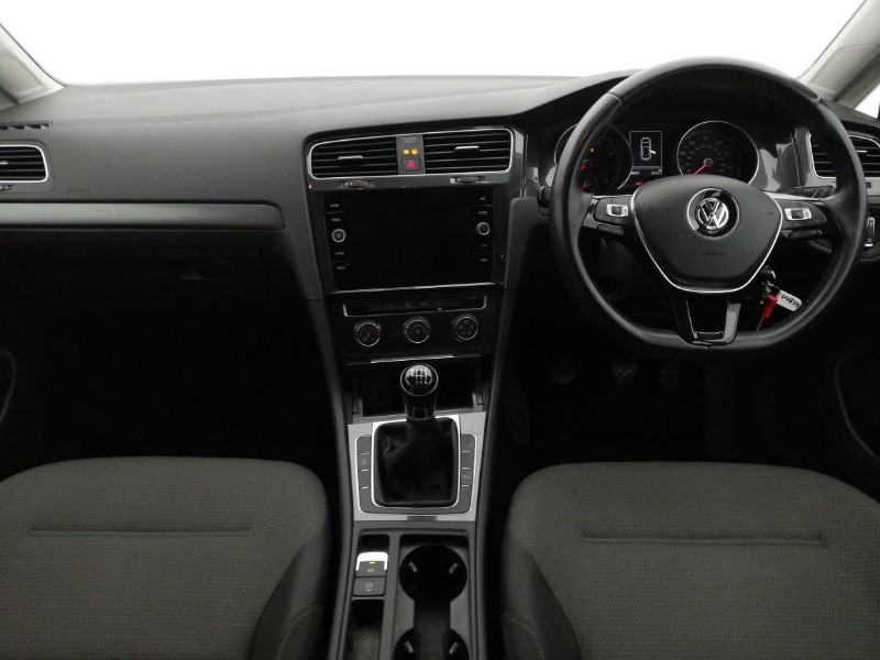 Used Volkswagen Golf 2018 for sale - 76771473: Photo 2