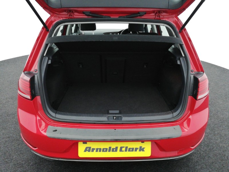 Used Volkswagen Golf 2018 for sale - 76771473: Photo 8