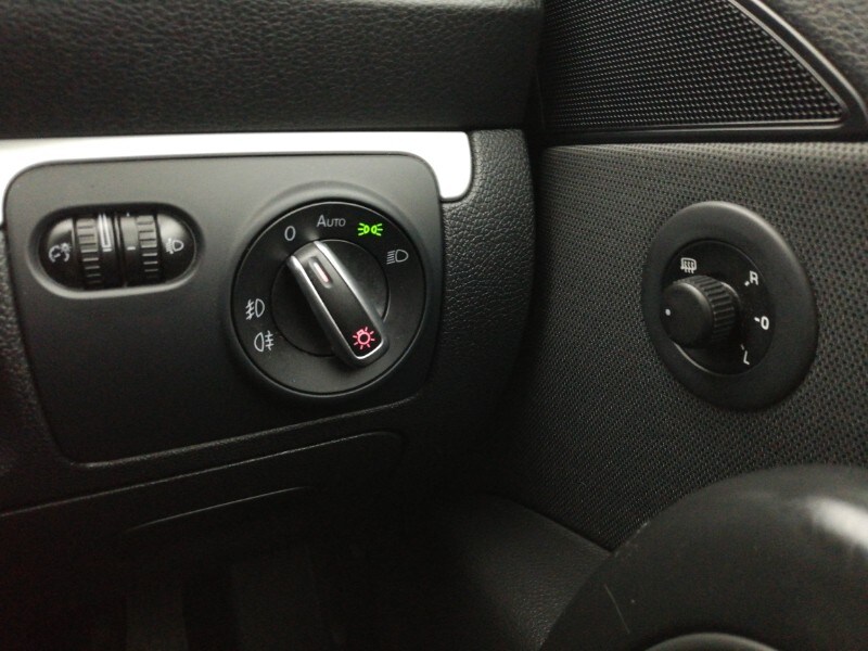 Used Volkswagen Scirocco 2011 for sale - 77183948: Photo 17