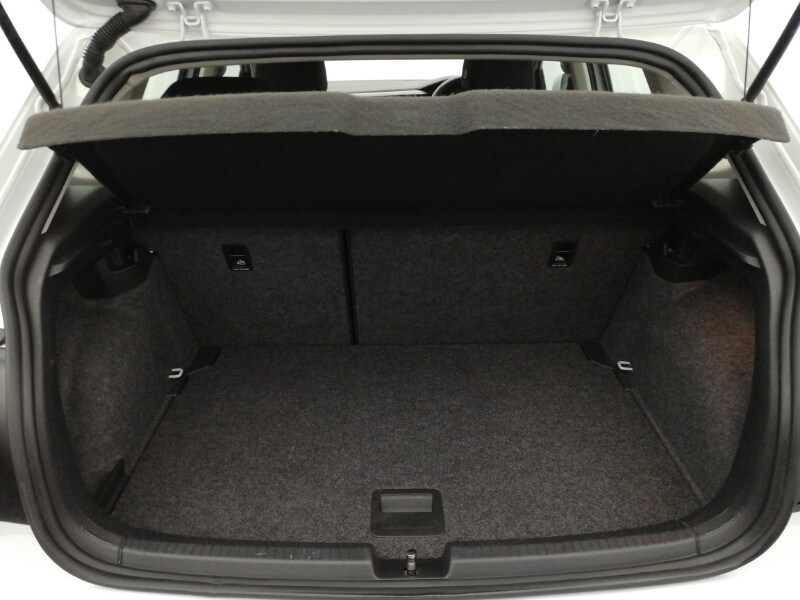 Used Volkswagen Polo 2018 for sale - 77731226: Photo 8