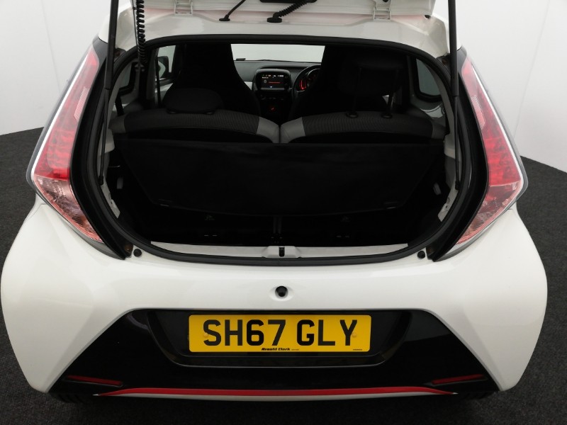 Used Toyota AYGO 2017 for sale - 76208267: Photo 8