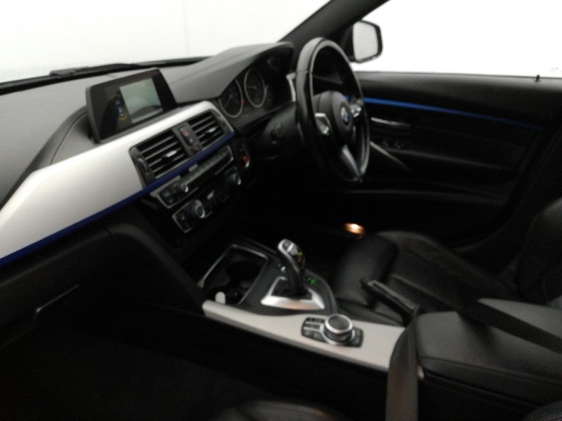 Used BMW 3 Series 2018 for sale - 76736941: Photo 5