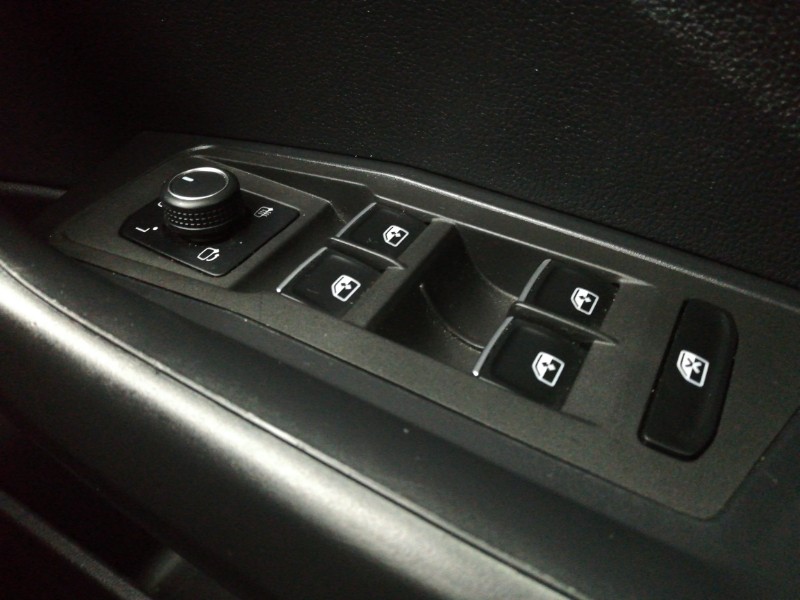 Used Volkswagen T-Roc 2019 for sale - 76471710: Photo 13