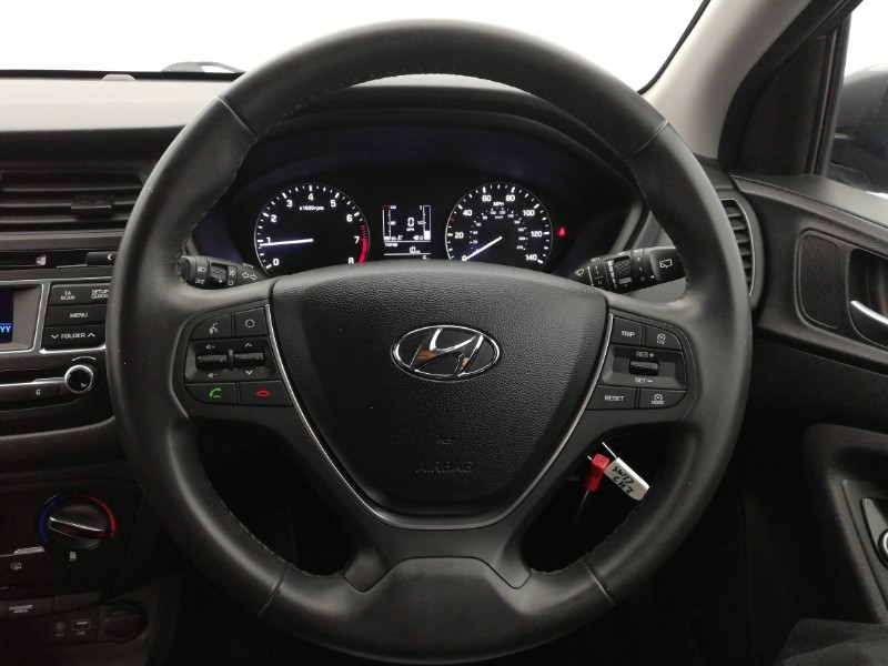 Used Hyundai i20 2017 for sale - 76397588: Photo 11