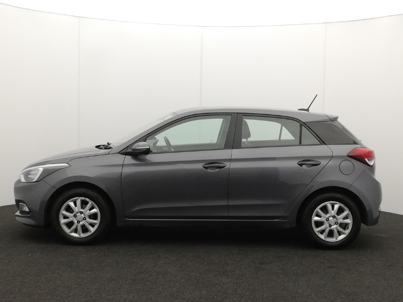 Used Hyundai i20 2017 for sale - 76397588: Photo 4