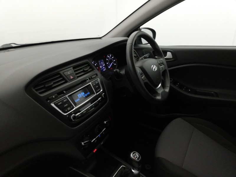 Used Hyundai i20 2017 for sale - 76397588: Photo 5