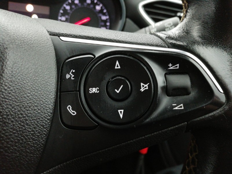 Used Vauxhall Crossland X 2018 for sale - 78218740: Photo 15