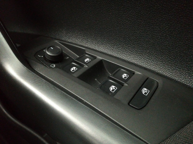 Used Volkswagen Polo 2024 for sale - 77338478: Photo 16