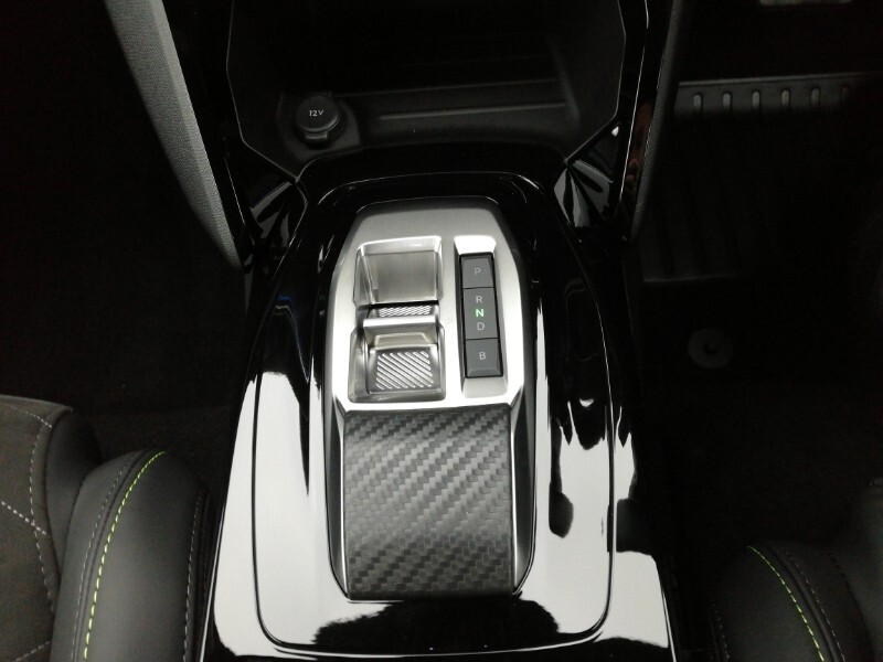 Used Peugeot 2008 2025 for sale - 76579438: Photo 12