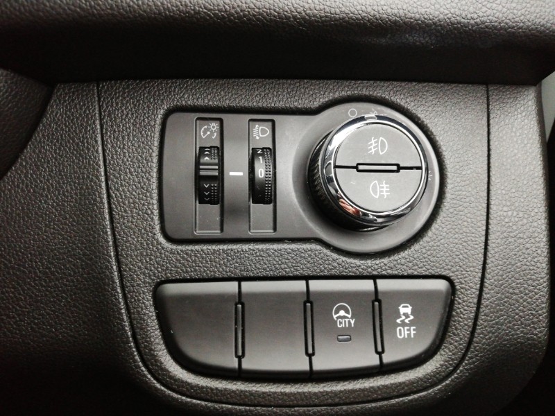 Used Vauxhall Viva 2018 for sale - 76651842: Photo 17