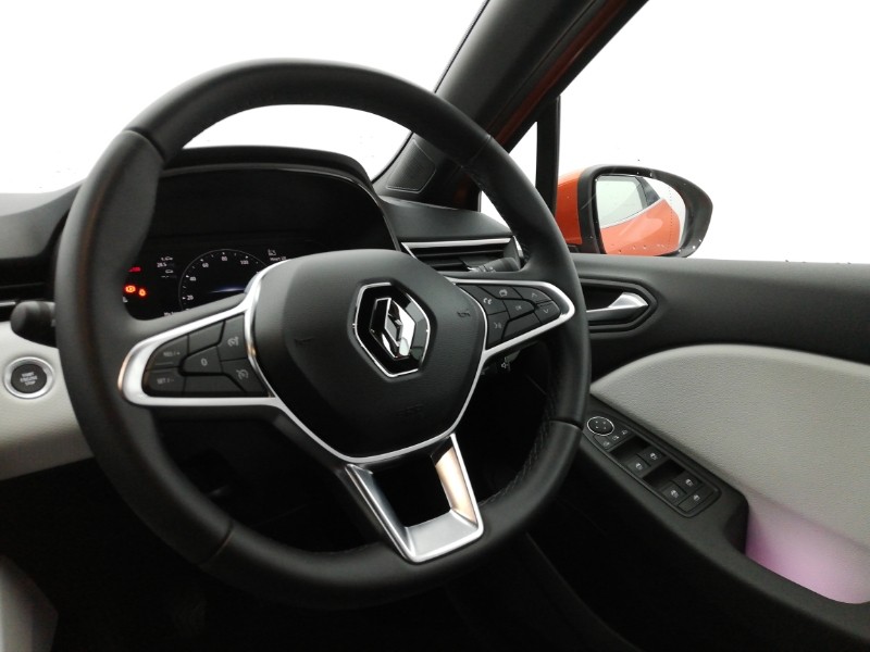 Used Renault Clio 2022 for sale - 77623773: Photo 11