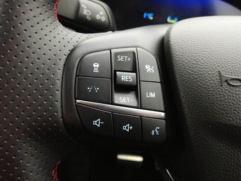 Used Ford Kuga 2024 for sale - 77070109: Photo 13