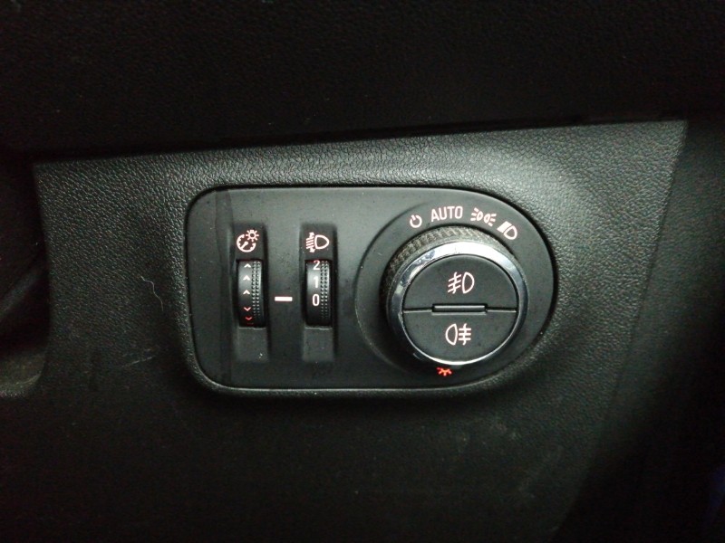 Used Vauxhall Corsa 2017 for sale - 77573382: Photo 17