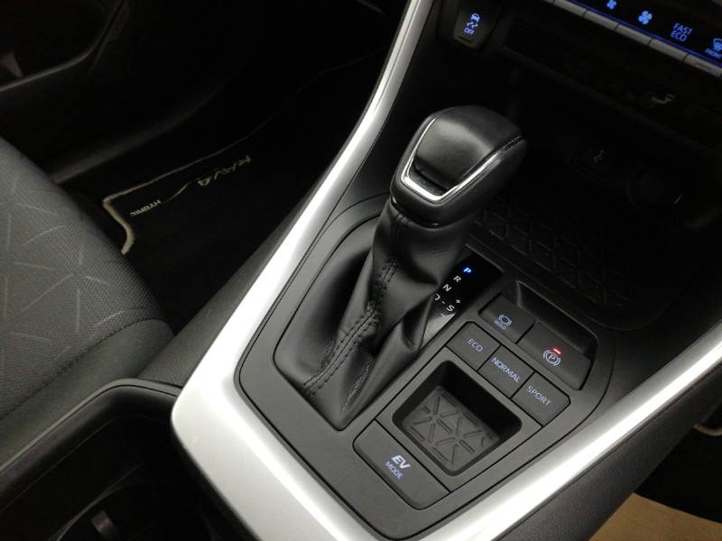 Used Toyota RAV4 2022 for sale - 76982973: Photo 17