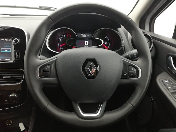 Used Renault Clio 2018 for sale - 76289371: Photo 11
