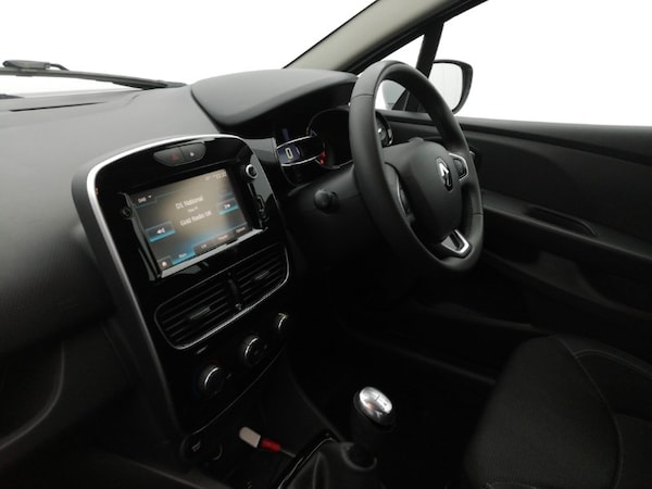 Used Renault Clio 2018 for sale - 76289371: Photo 5