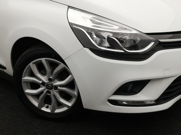 Used Renault Clio 2018 for sale - 76289371: Photo 9