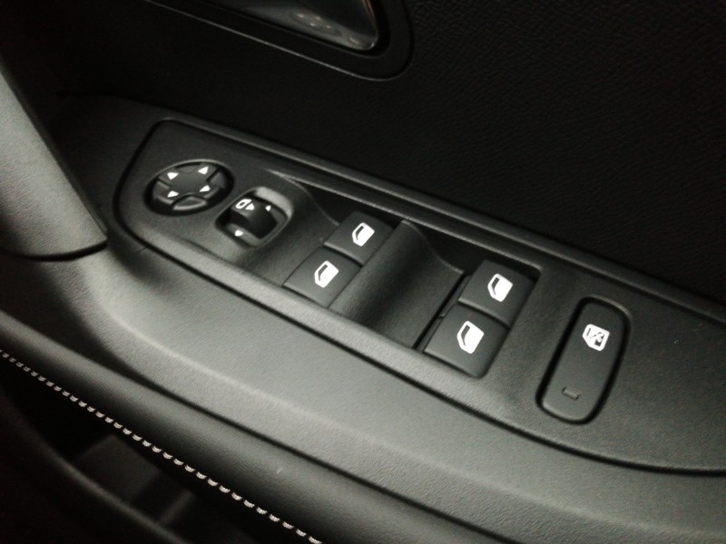 Used Peugeot 2008 2025 for sale - 76383828: Photo 15