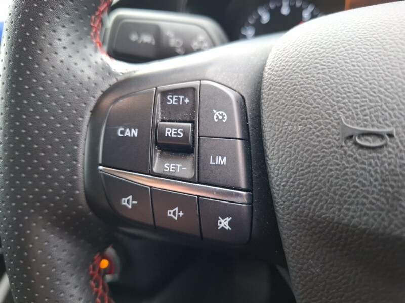 Used Ford Focus 2021 for sale - 76533424: Photo 13