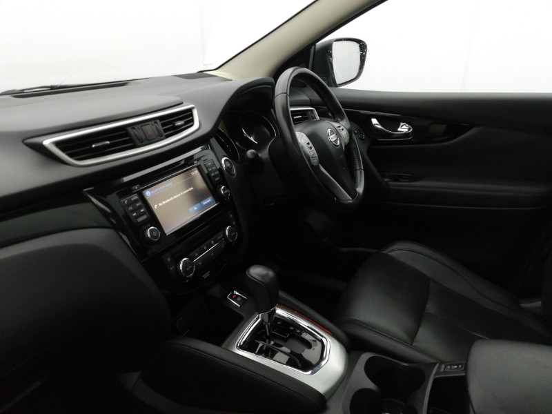 Used Nissan Qashqai 2017 for sale - 76920430: Photo 5