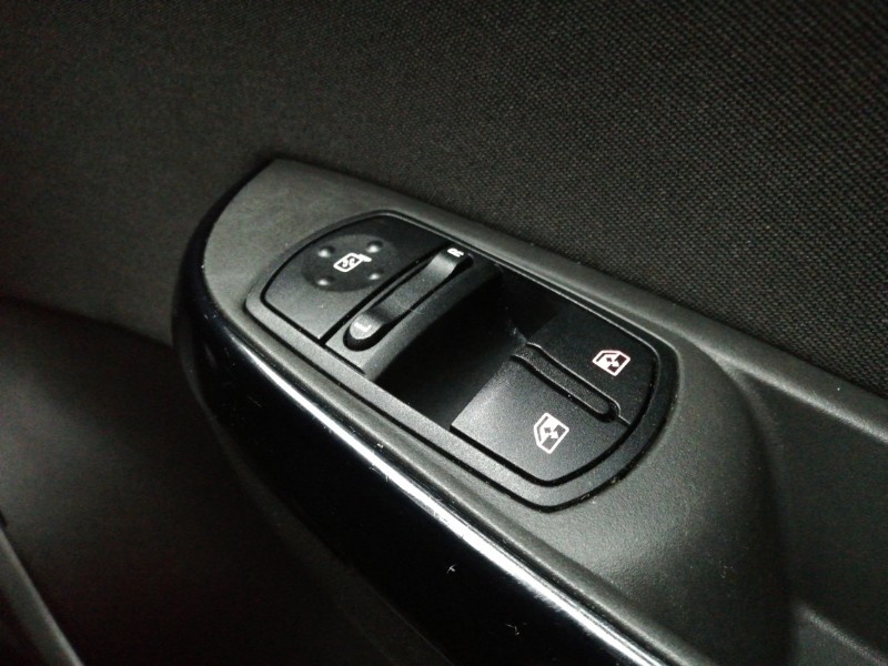 Used Vauxhall Corsa 2015 for sale - 76484050: Photo 16