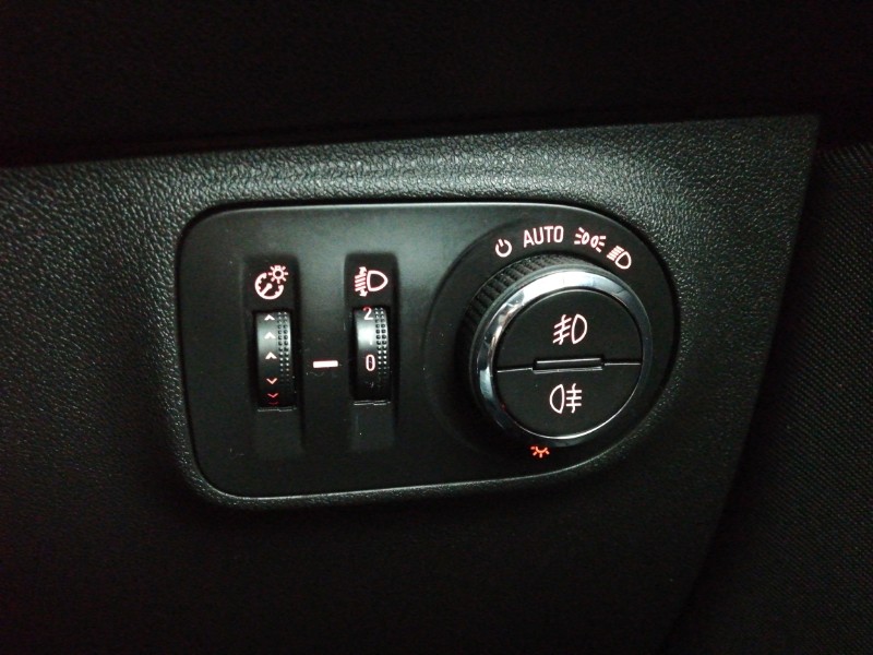 Used Vauxhall Corsa 2015 for sale - 76484050: Photo 17