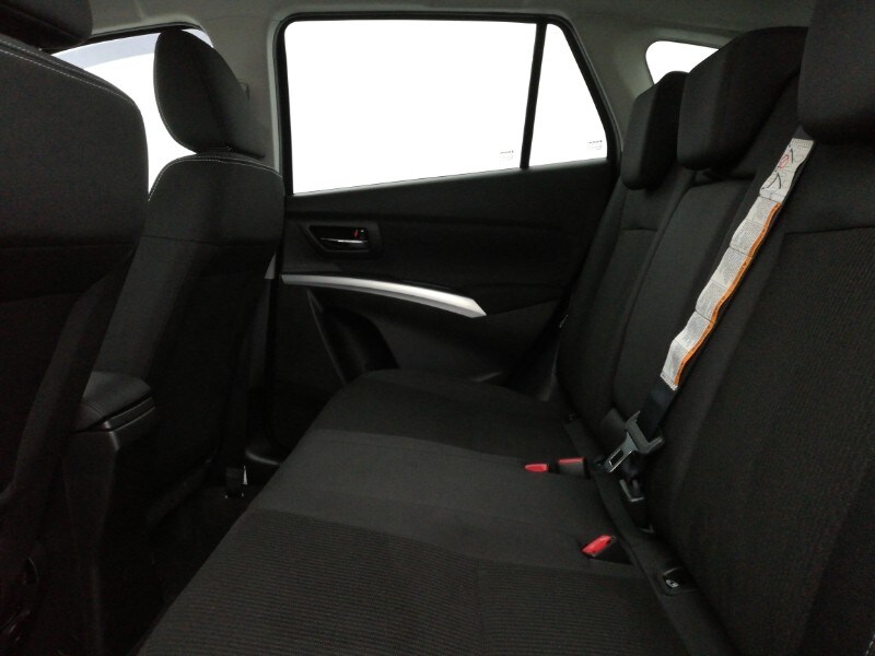 Used Suzuki SX4 S-Cross 2017 for sale - 77708070: Photo 6