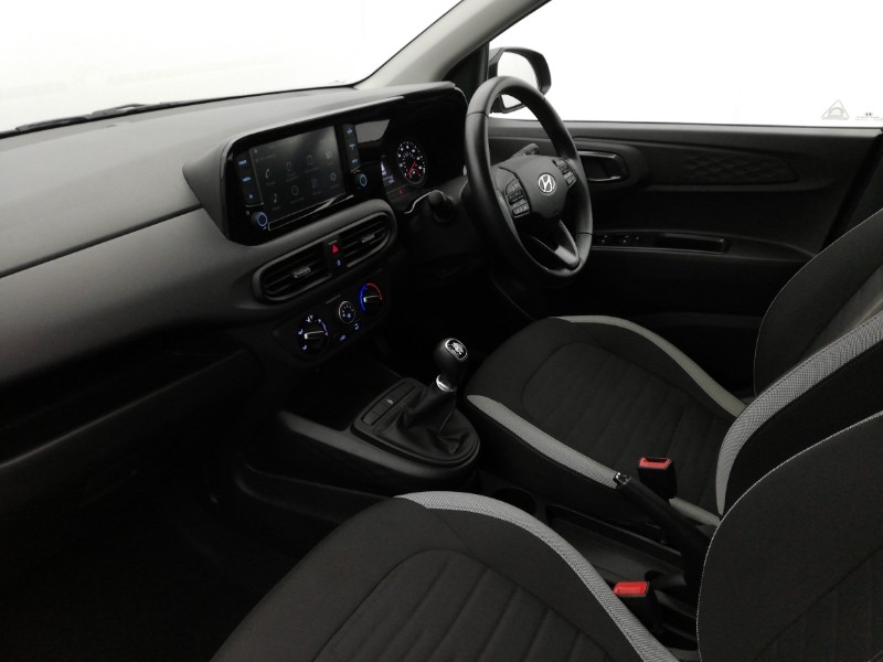 Used Hyundai i10 2023 for sale - 77623744: Photo 5