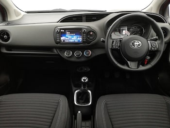 Used Toyota Yaris 2019 for sale - 78478510: Photo