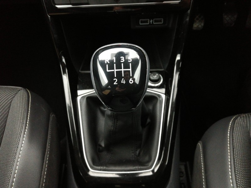 Used Volkswagen T-Cross 2019 for sale - 77630438: Photo 12