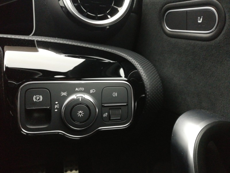 Used Mercedes-Benz A-Class 2019 for sale - 76269244: Photo 16