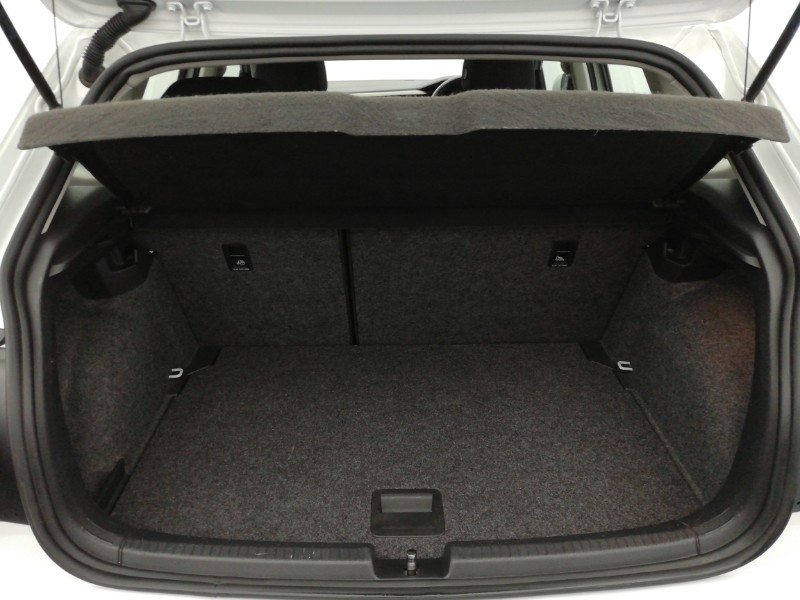 Used Volkswagen Polo 2018 for sale - 77491242: Photo 8