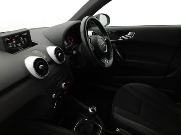 Used Audi A1 2014 for sale - 76325550: Photo 5