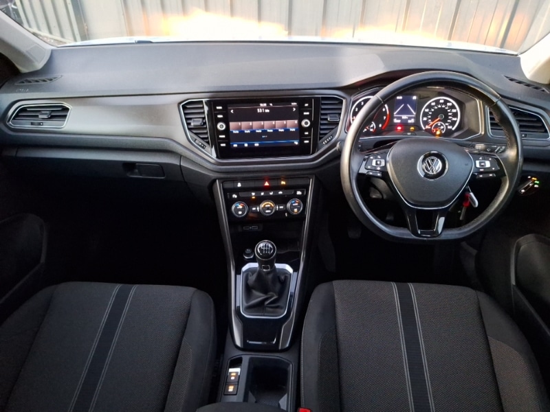 Used Volkswagen T-Roc 2019 for sale - 77664180: Photo 2