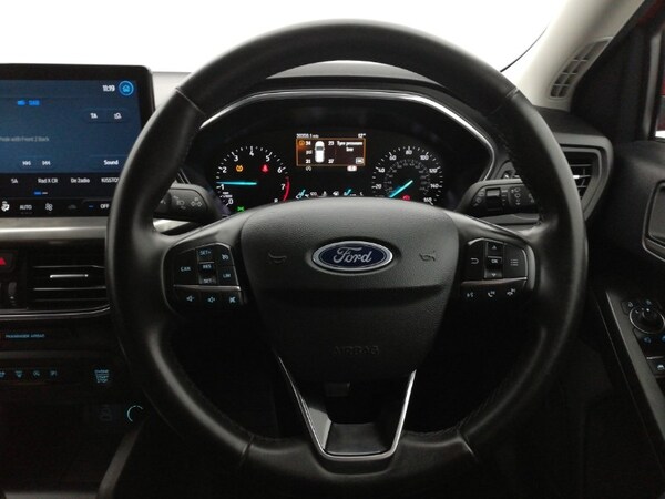 Used Ford Focus 2023 for sale - 76055284: Photo 11