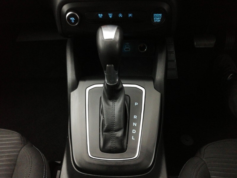 Used Ford Focus 2023 for sale - 76055284: Photo 12