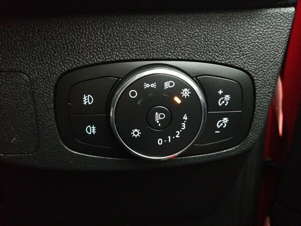 Used Ford Focus 2023 for sale - 76055284: Photo 17